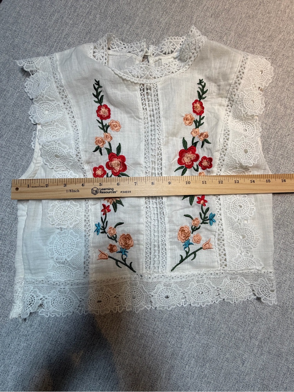 Women's Blouse - Size Small / XSmall - Picture 5 of 8